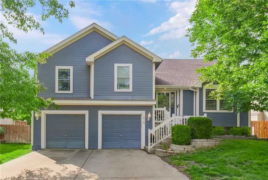 616 N Winwood Terrace, Gardner, KS