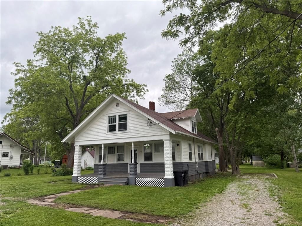347 Walnut Street — photo 2