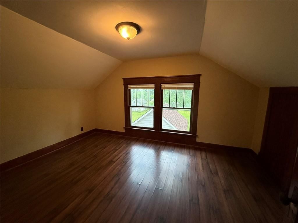 347 Walnut Street — photo 23