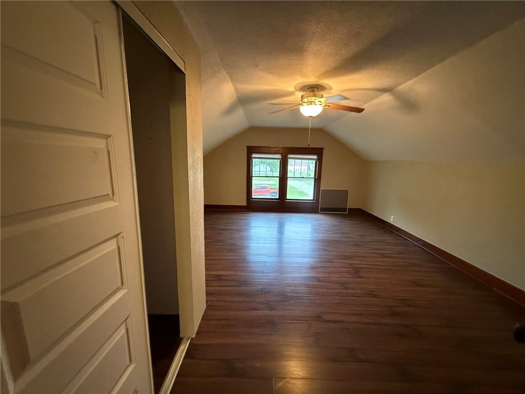 347 Walnut Street — photo 24