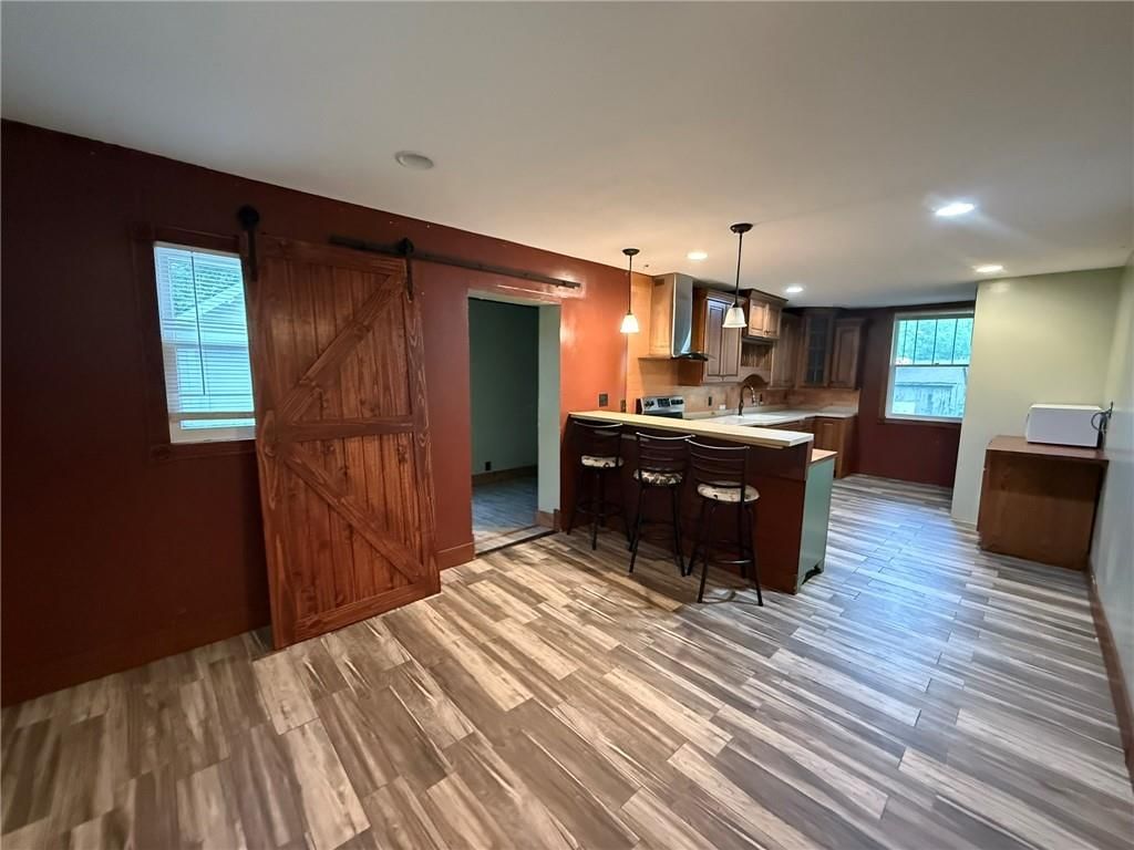 347 Walnut Street — photo 8