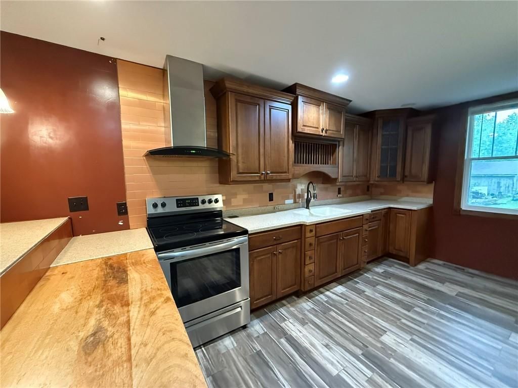 347 Walnut Street — photo 10