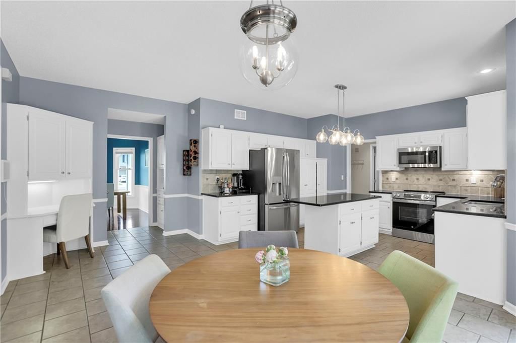 12307 Farley Street — photo 17
