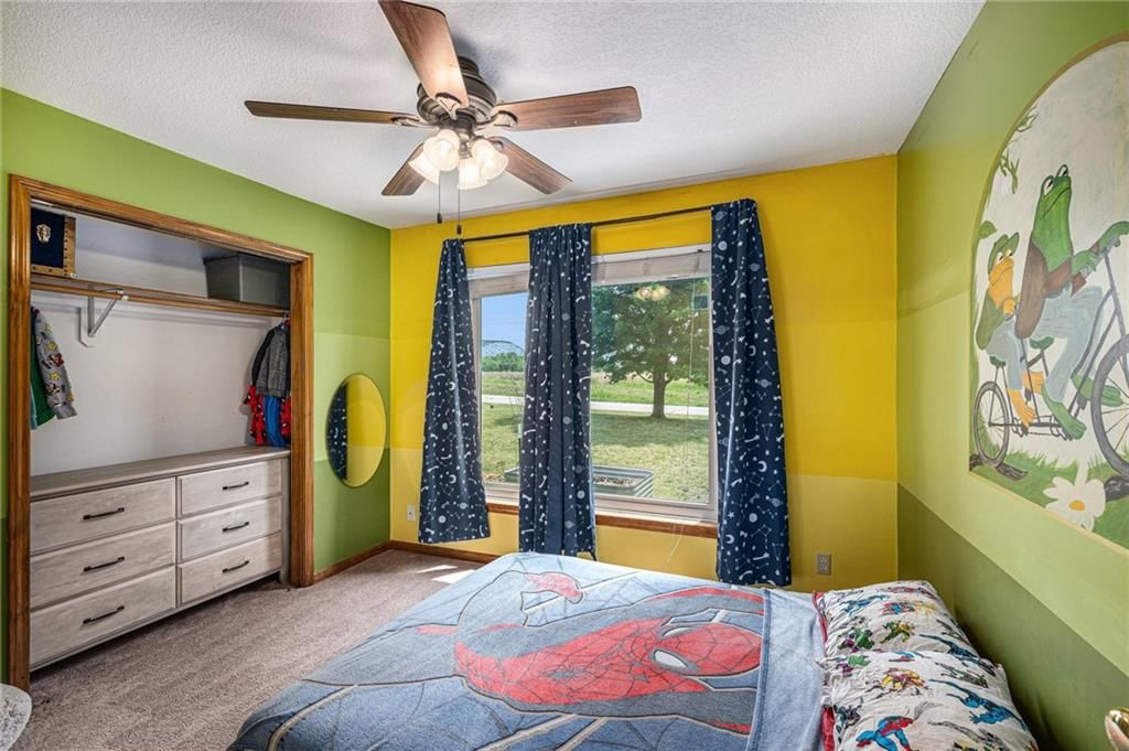 310 E Seybold Road — photo 16