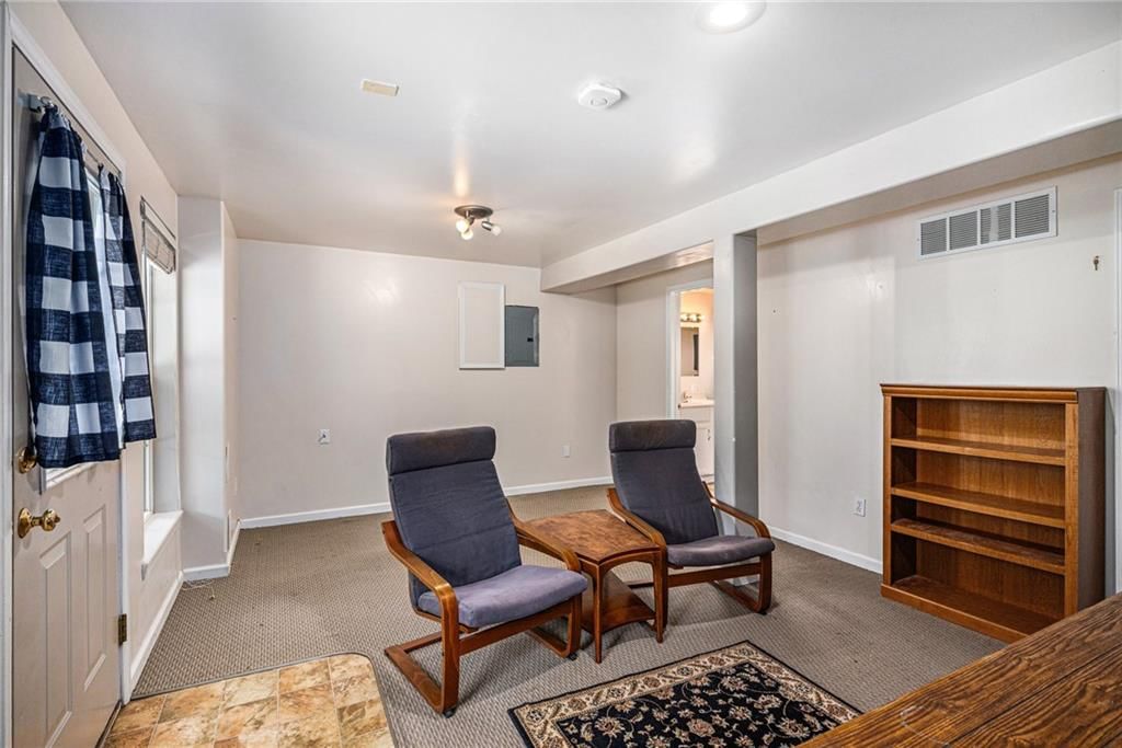 310 E Seybold Road — photo 23