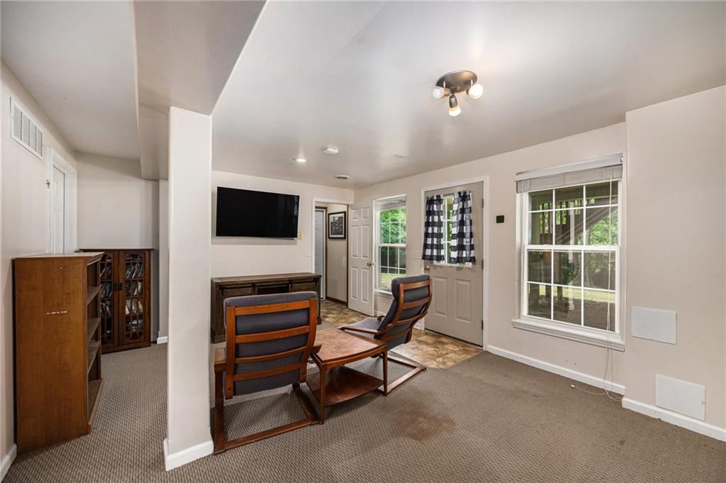 310 E Seybold Road — photo 24