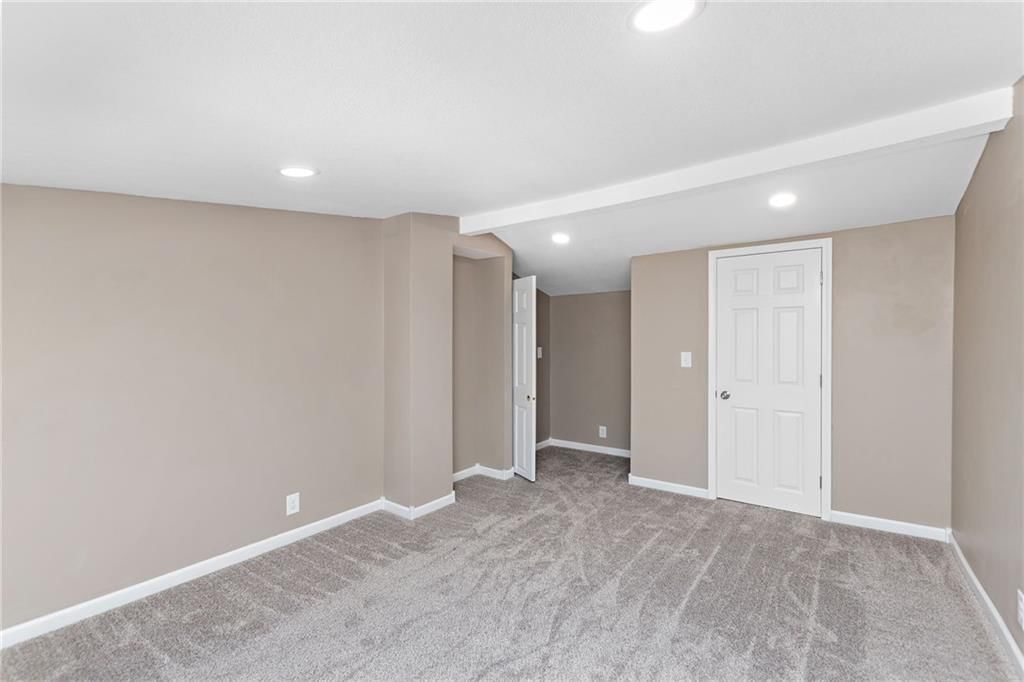 103 S Center Street — photo 20