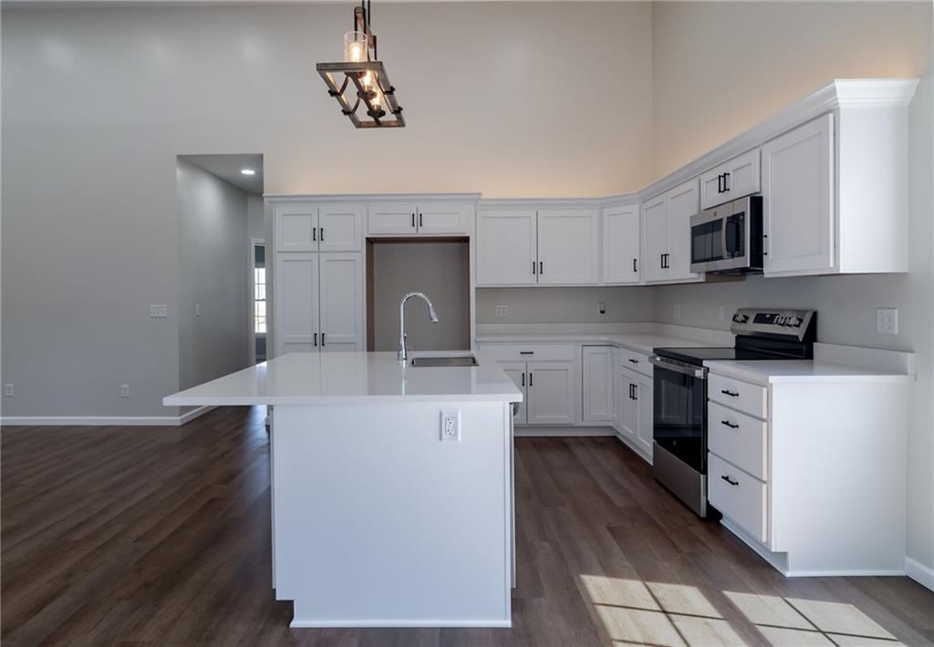 605 N Mead Street — photo 13