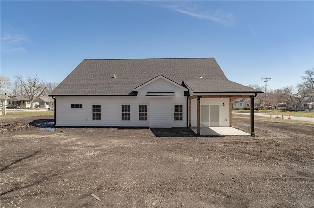 605 N Mead Street — photo 36
