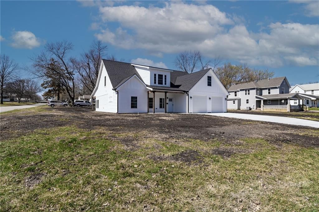 605 N Mead Street — photo 5