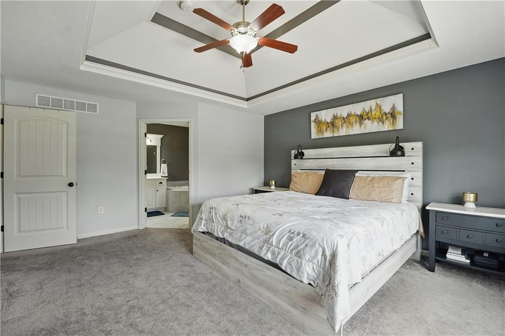 896 E Lanesfield Street — photo 16