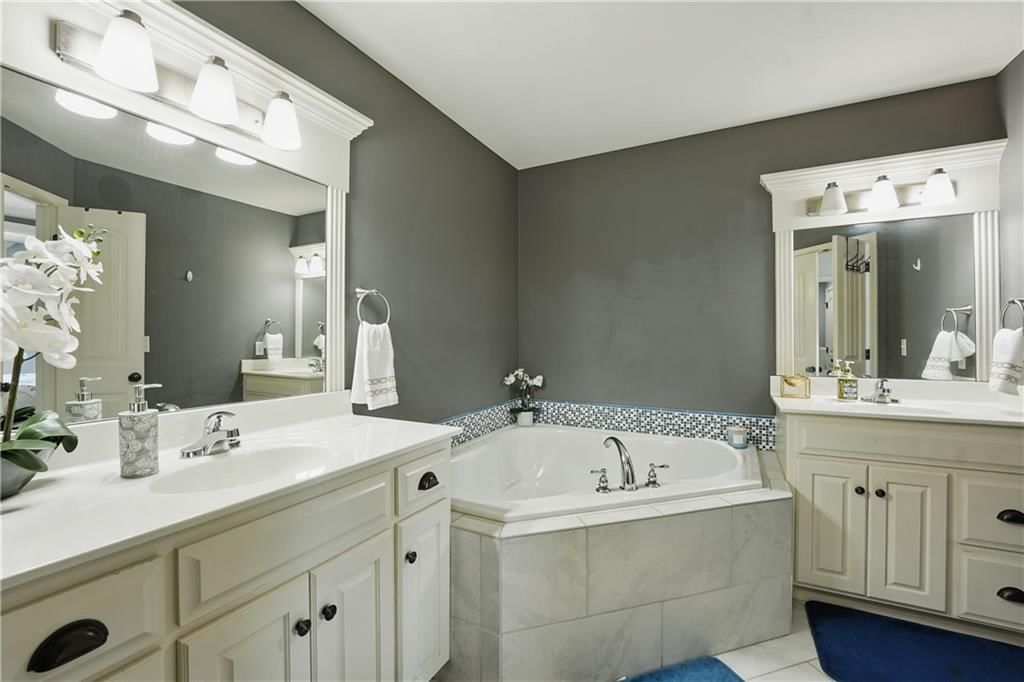 896 E Lanesfield Street — photo 19