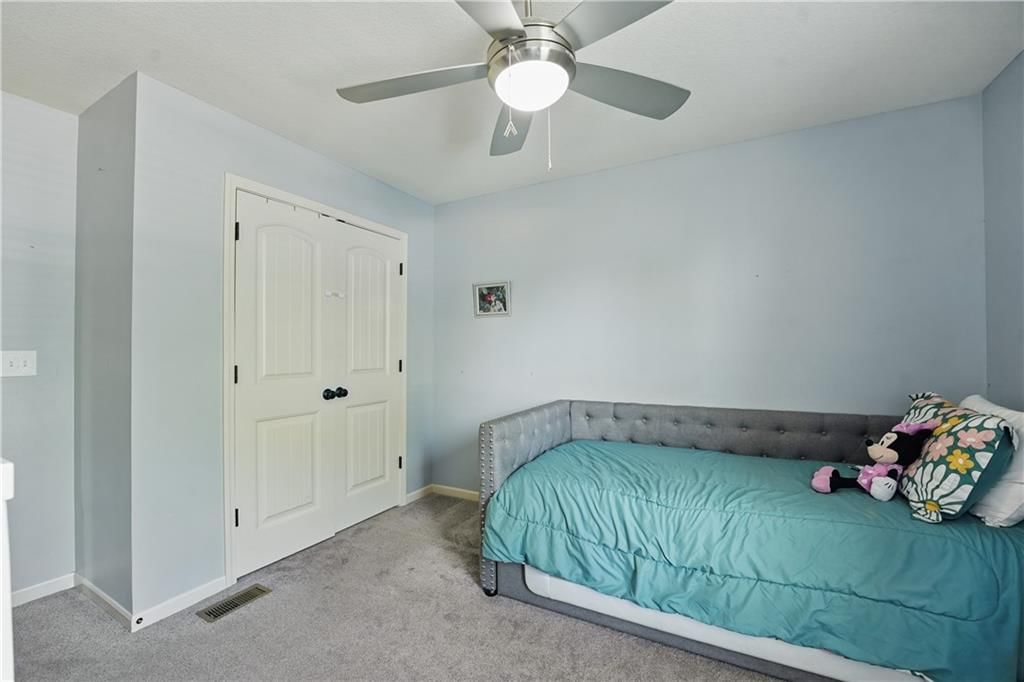 896 E Lanesfield Street — photo 22