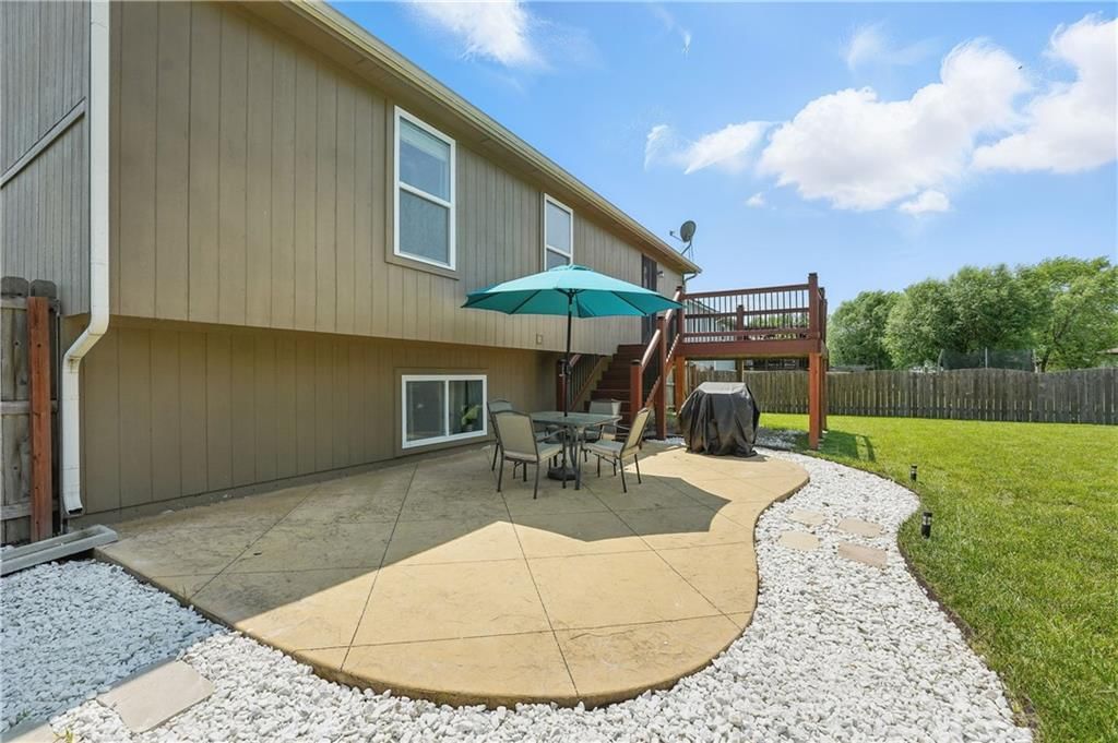 896 E Lanesfield Street — photo 36