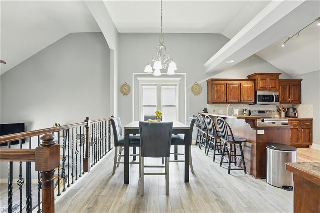 896 E Lanesfield Street — photo 9