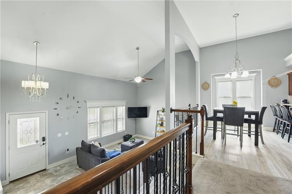 896 E Lanesfield Street — photo 10