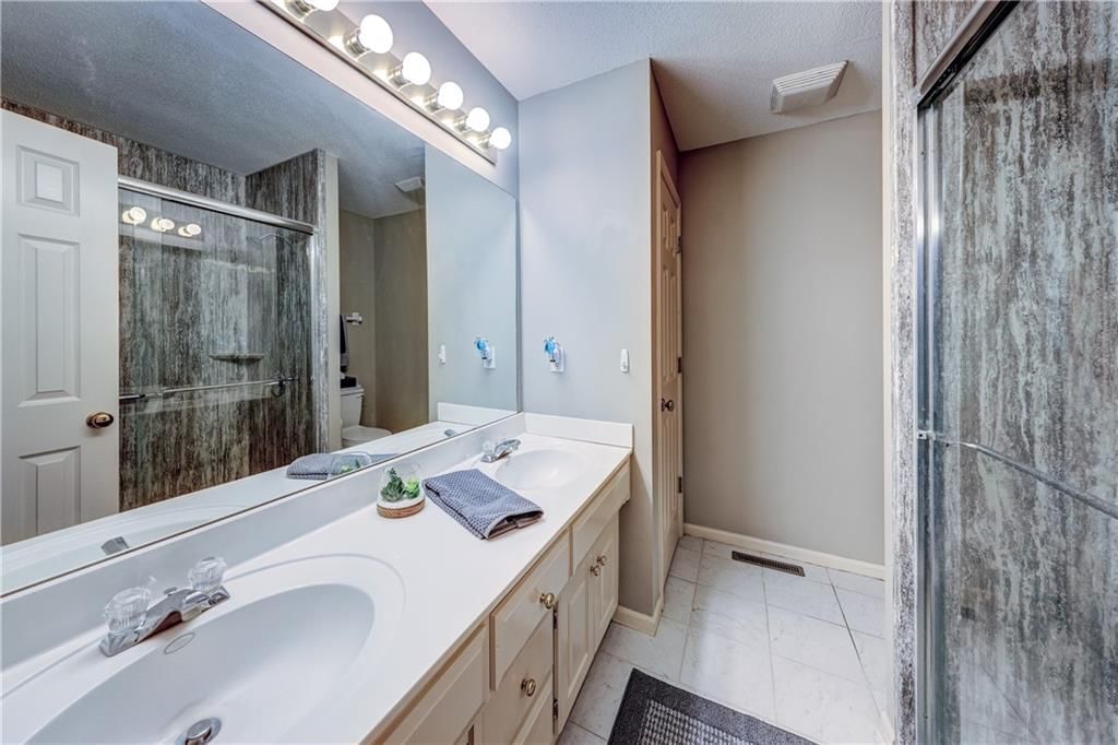 14484 W 139th Street — photo 14