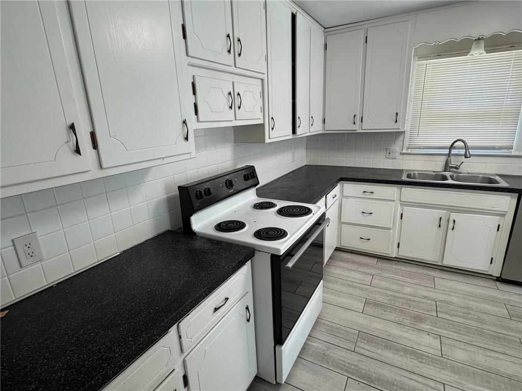 3006 S Santa Fe Road — photo 19