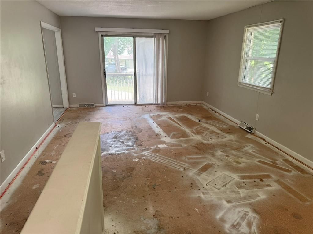 3006 S Santa Fe Road — photo 6