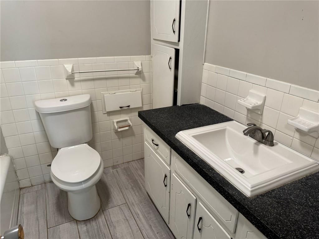 3006 S Santa Fe Road — photo 10