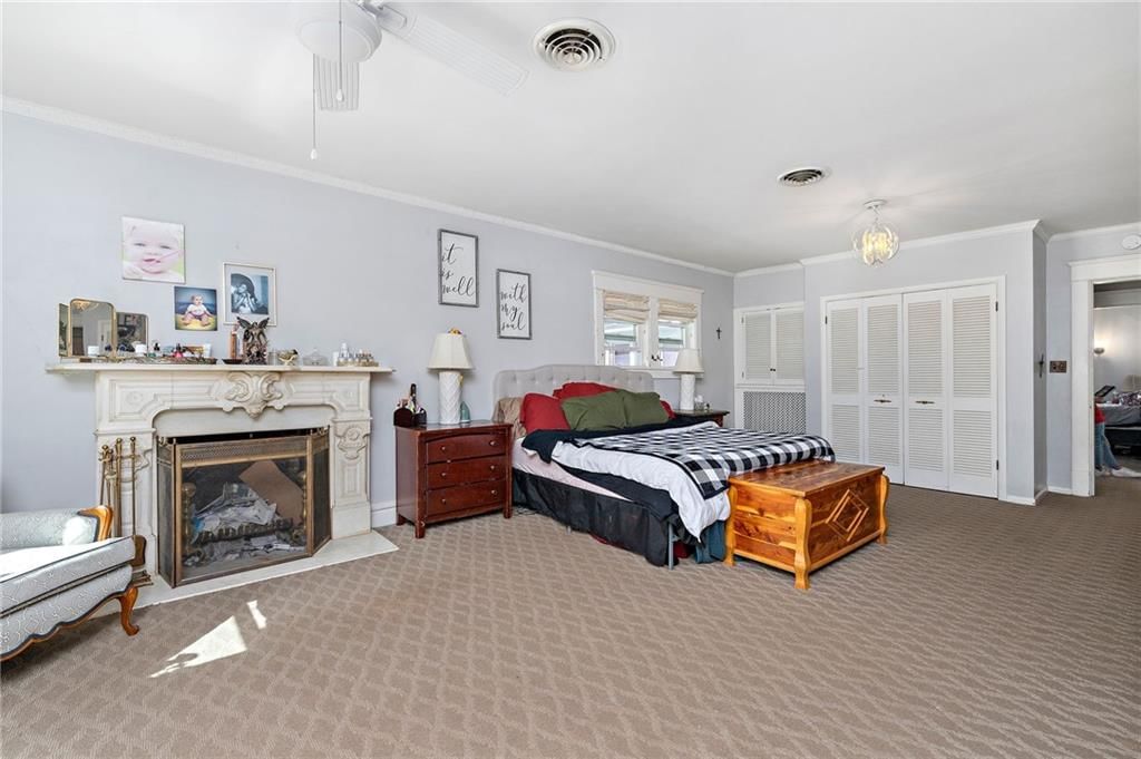 424 S Elm Street — photo 29