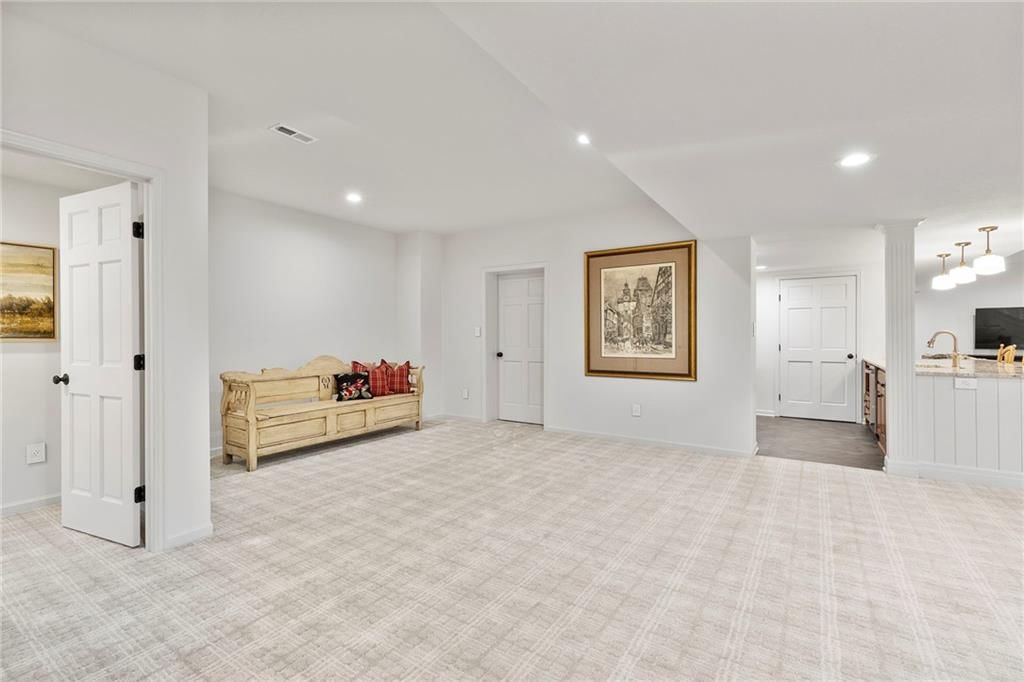 4424 NE Shadow Valley Circle — photo 47