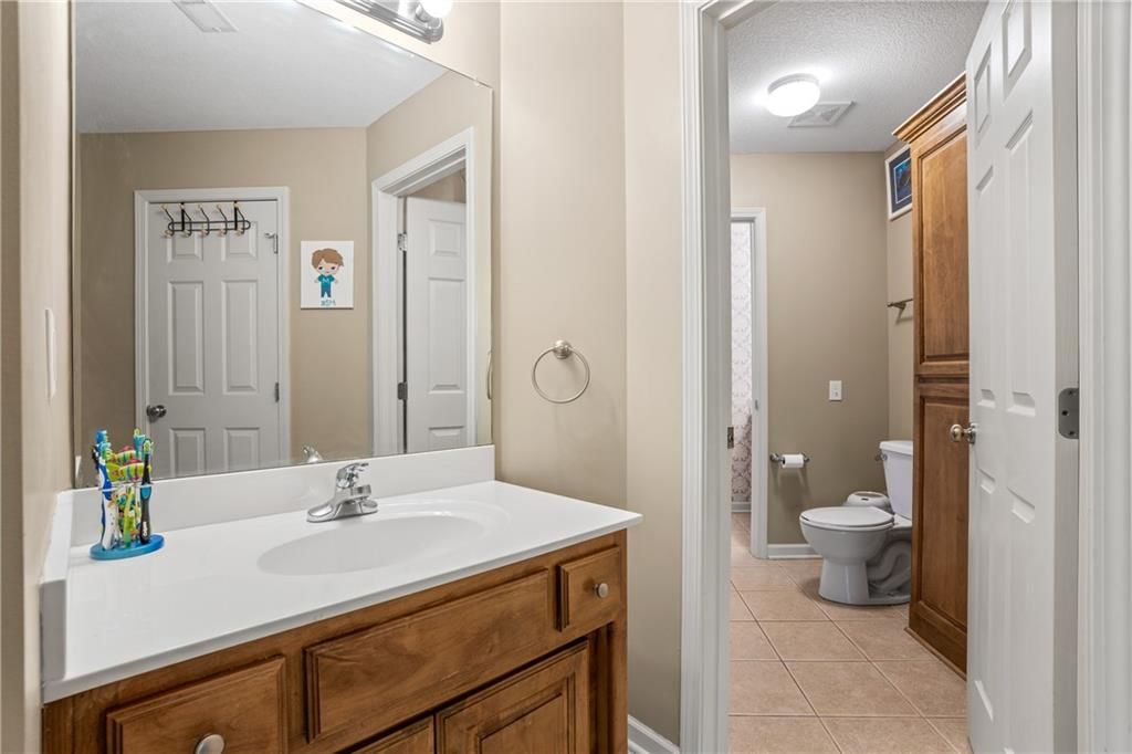 13897 W 140th Street — photo 31