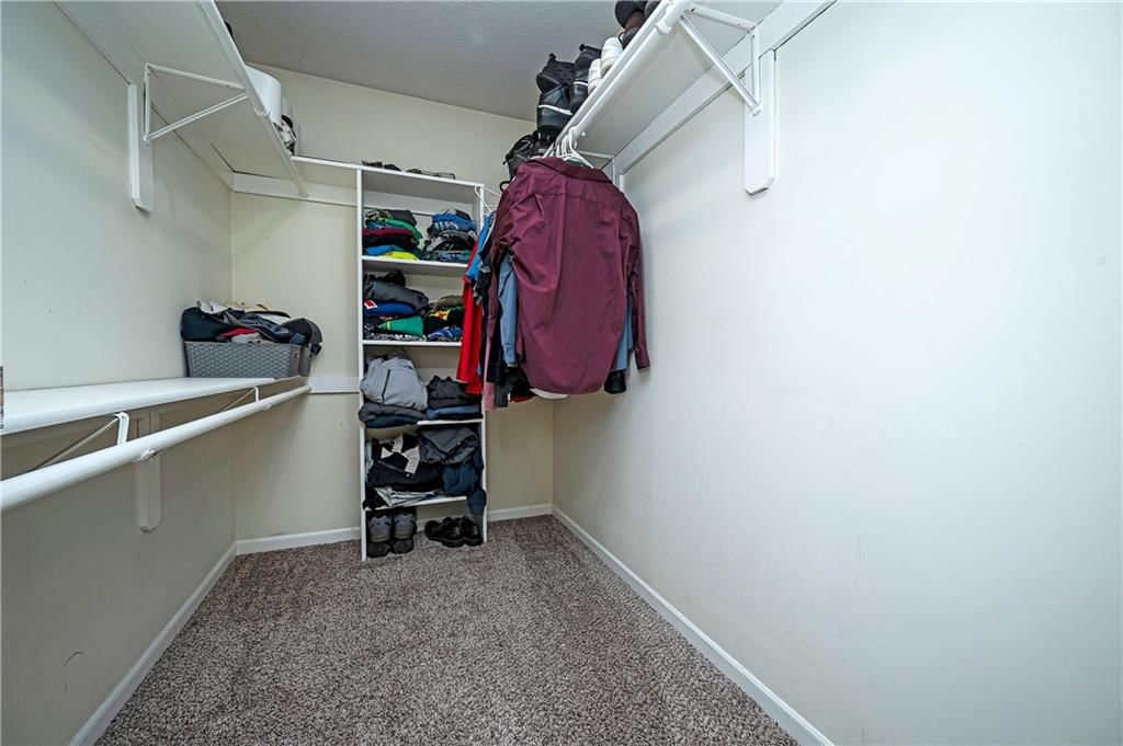 1604 S 105th Terrace — photo 13