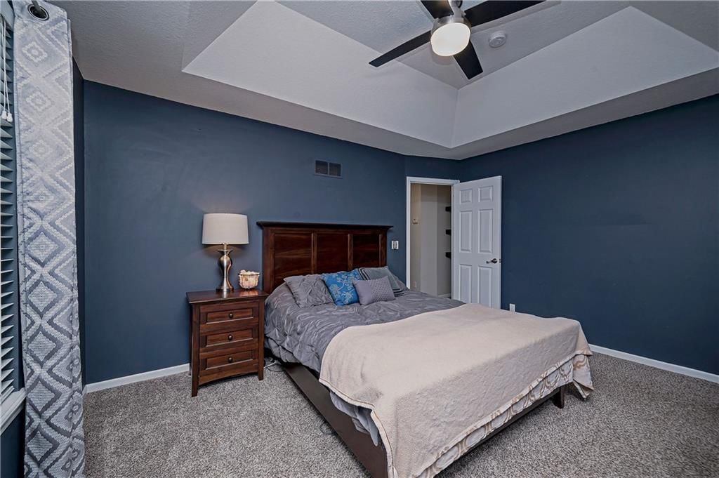 1604 S 105th Terrace — photo 10