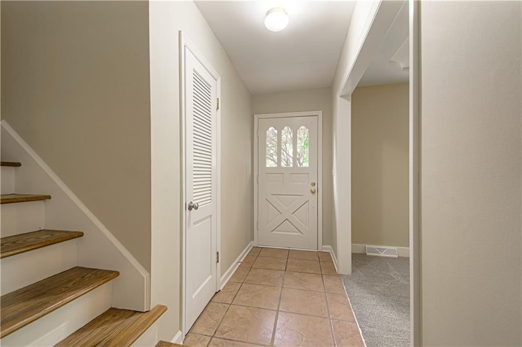 9425 Carter Drive — photo 5