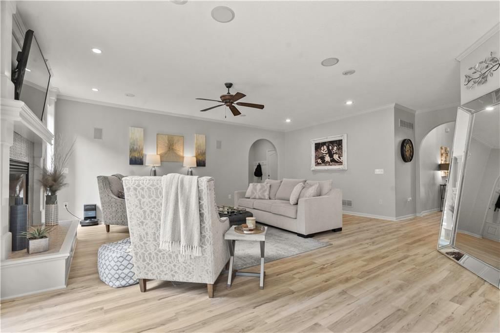 11412 S Lakecrest Drive — photo 12