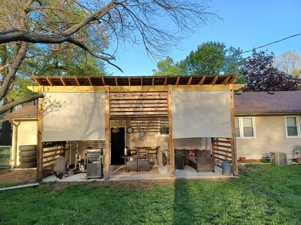 208 Manor Drive — photo 3