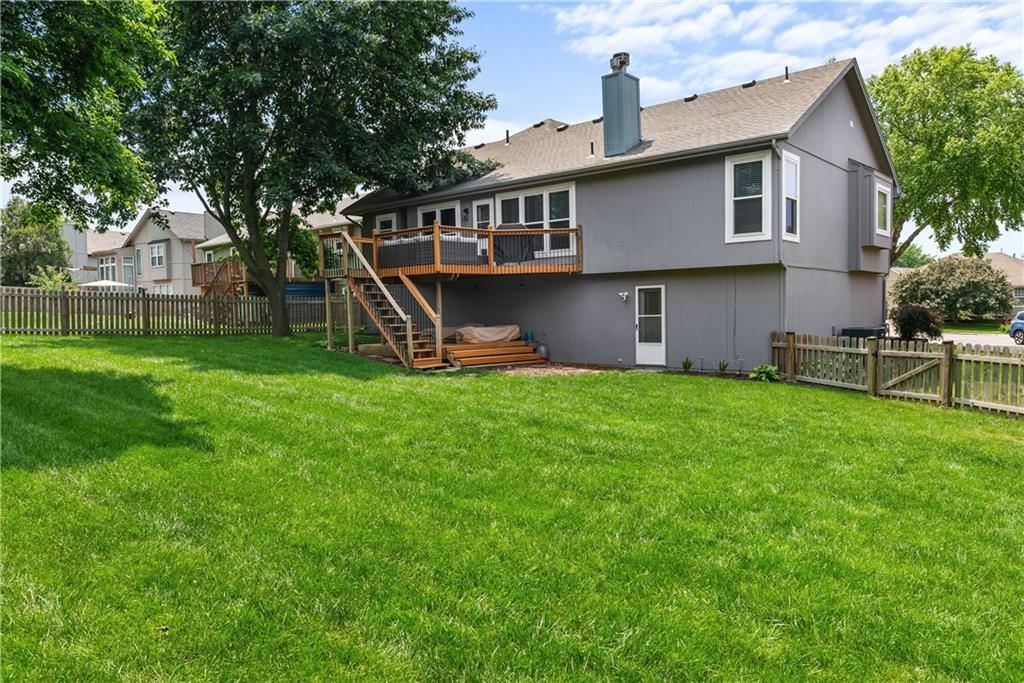 1021 NE Woodbury Lane — photo 27