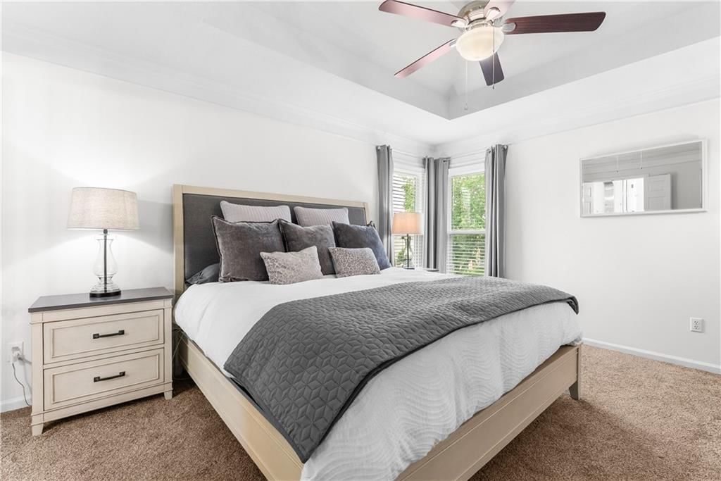 1021 NE Woodbury Lane — photo 9