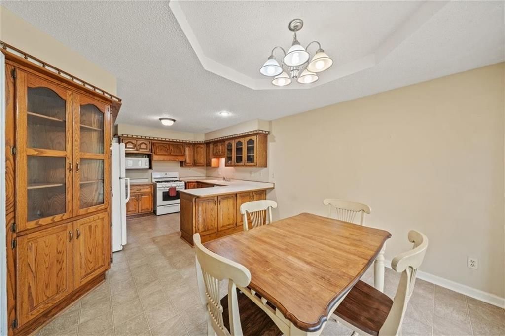 102 N HARRISON Street — photo 5