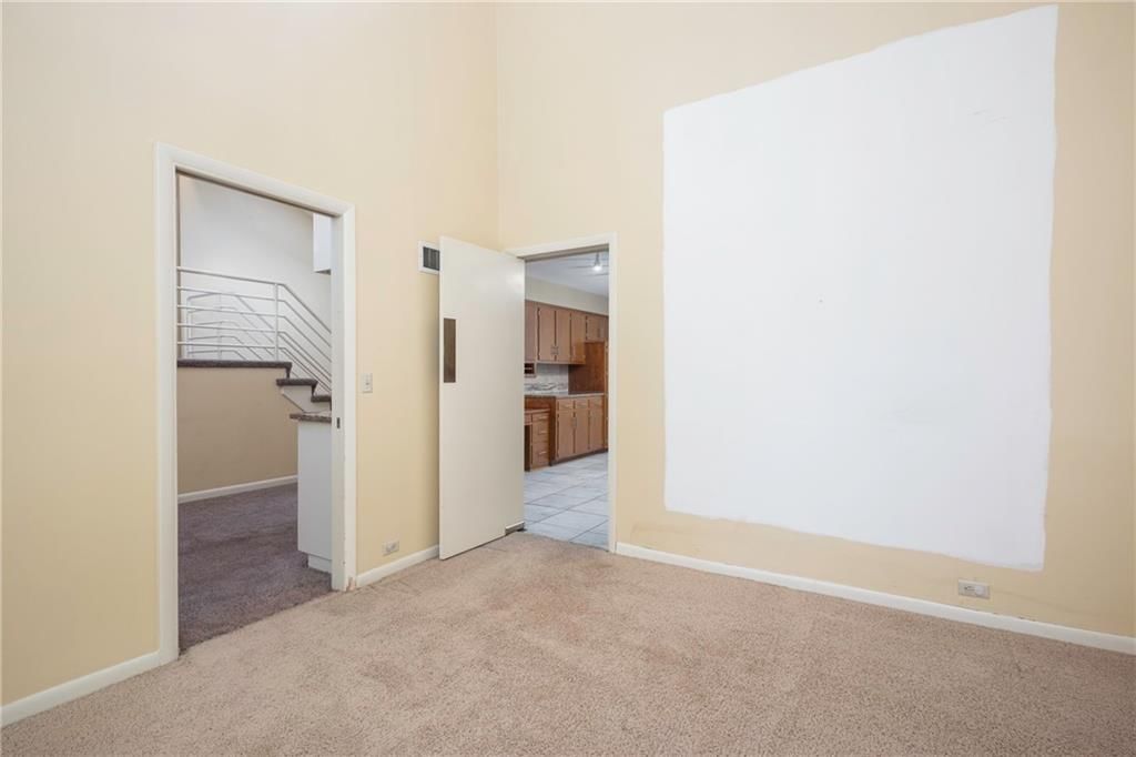 5926 N Chatham Avenue — photo 14