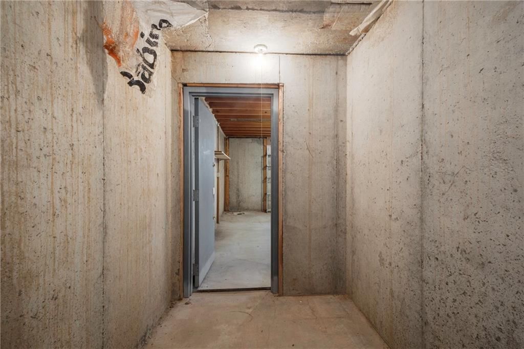 5926 N Chatham Avenue — photo 31