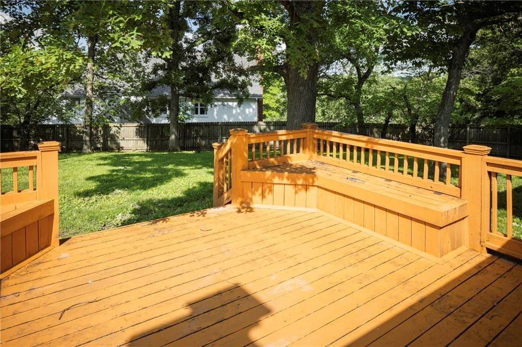 5926 N Chatham Avenue — photo 33