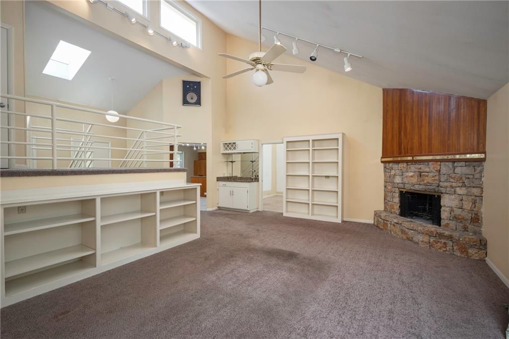 5926 N Chatham Avenue — photo 6