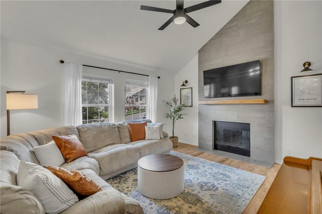 1310 NW 74th Place — photo 3