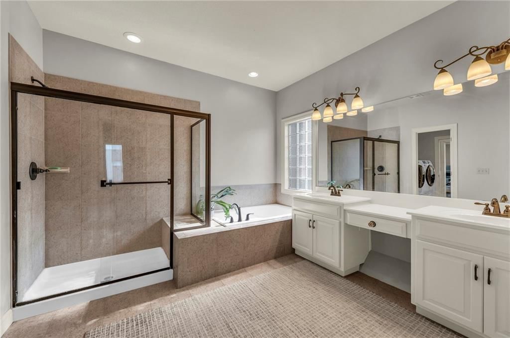 2301 NE 110th Street — photo 24