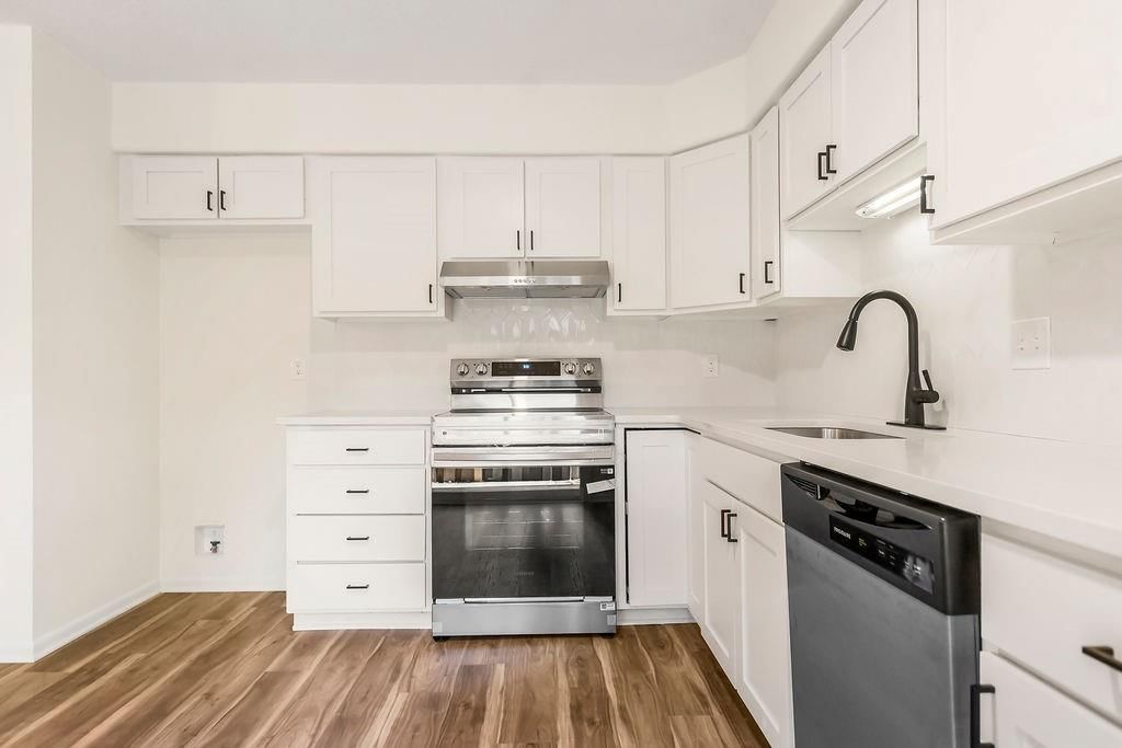 9599 Outlook Drive — photo 13