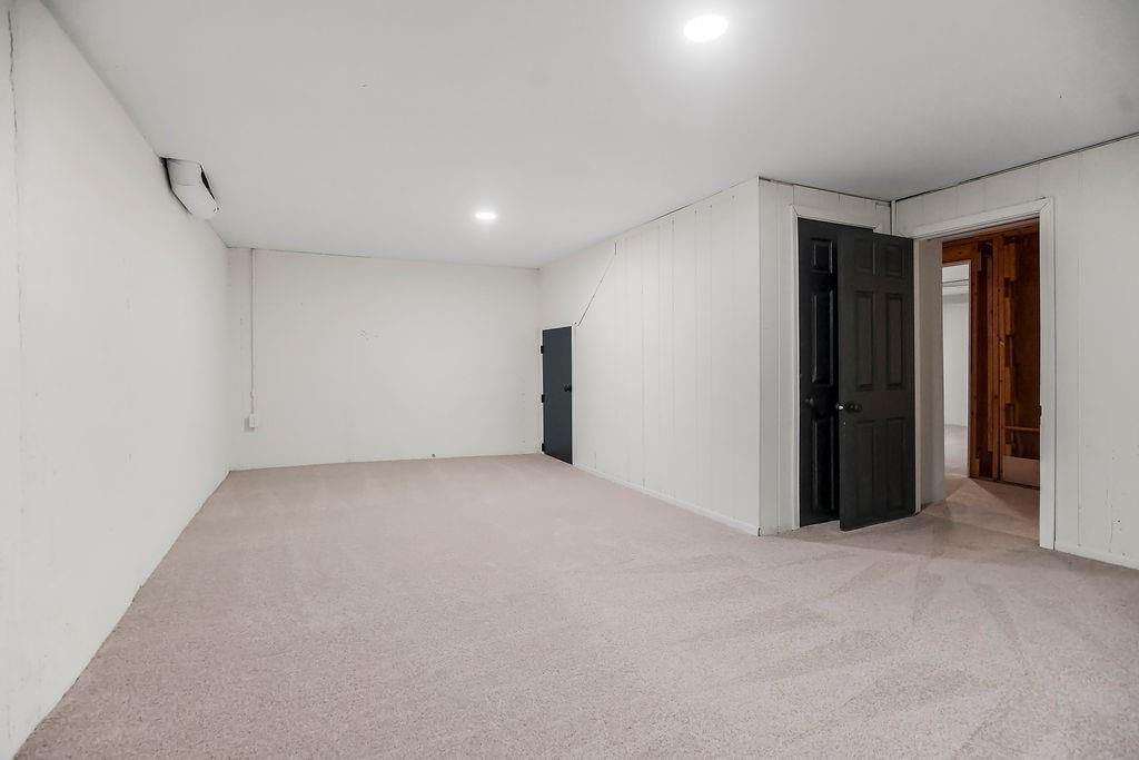 9599 Outlook Drive — photo 21