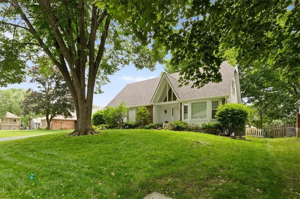 12509 W 100th Terrace — photo 2