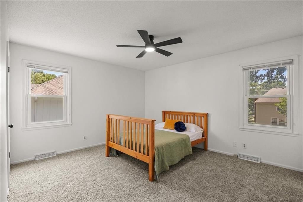 12509 W 100th Terrace — photo 16