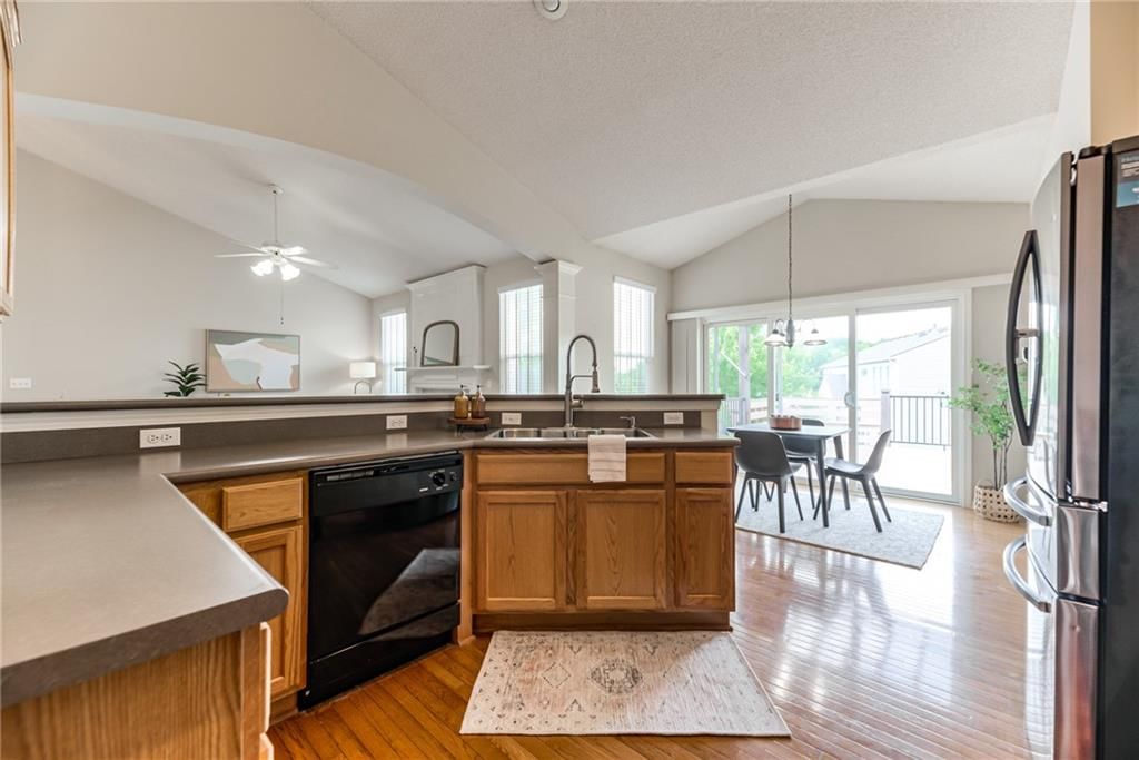 1600 NW 55th Street — photo 17