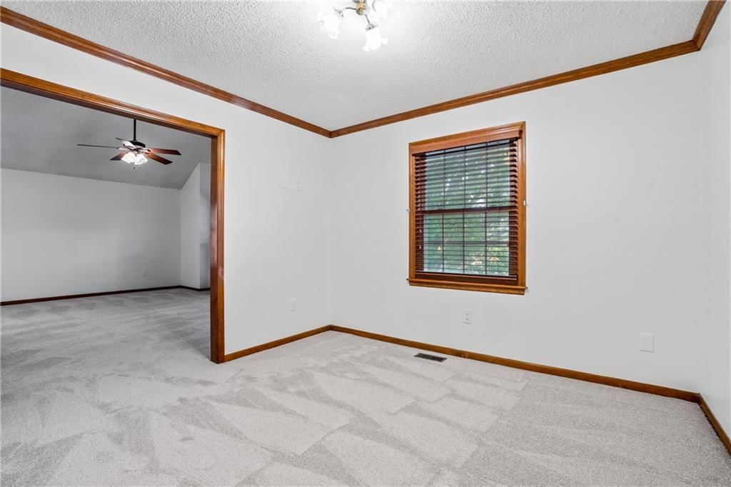 8541 Oakview Drive — photo 21
