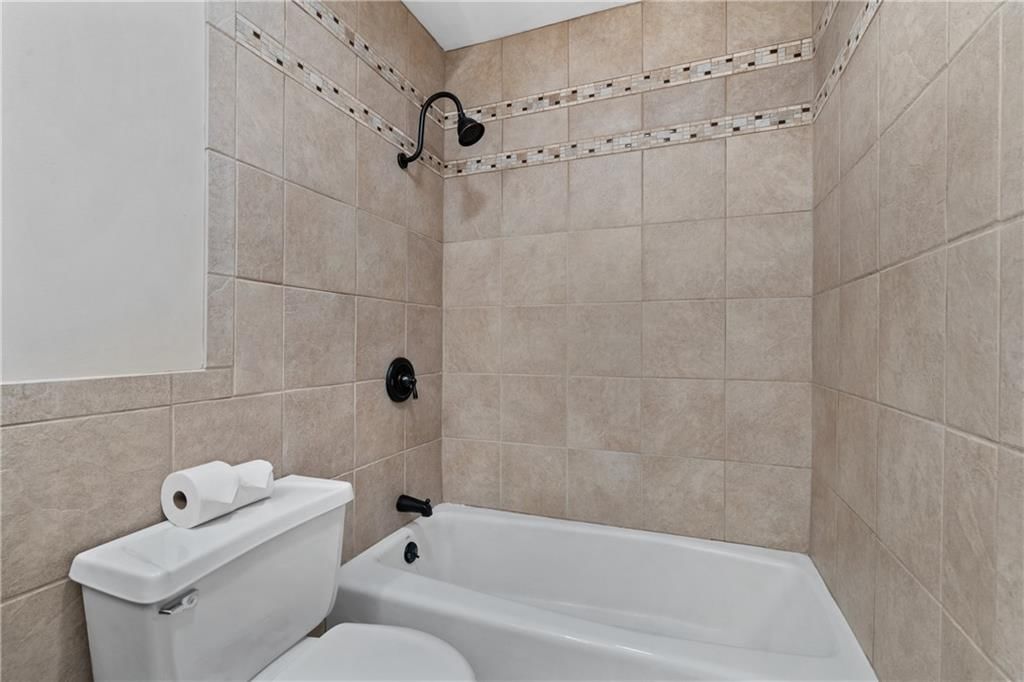 8541 Oakview Drive — photo 28