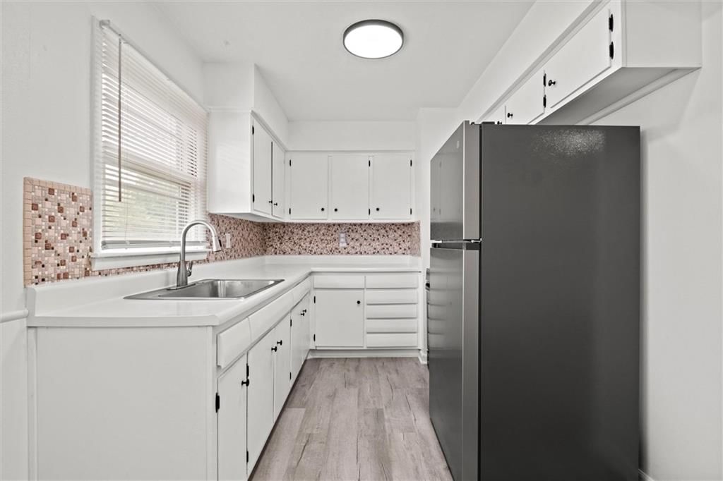 3501 N Delaware Street — photo 8