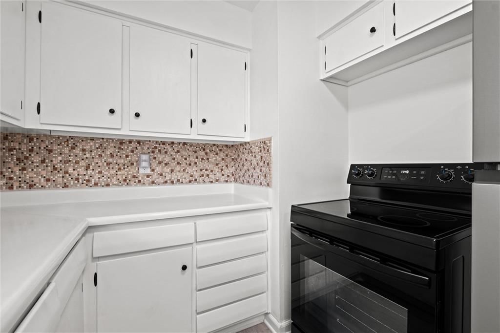 3501 N Delaware Street — photo 9